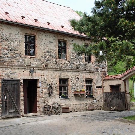 Na Konske Farme Malecov Exterior foto